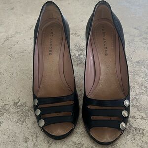 Classic Marc Jacobs navy blue heels